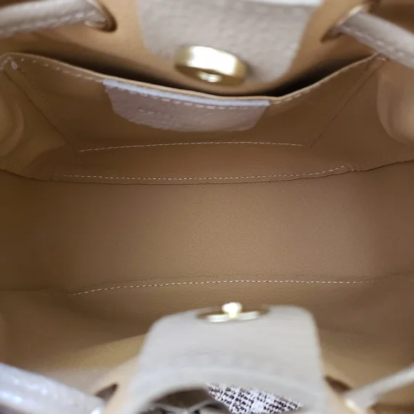 🇮🇹Cheval Firenze Taupe Tassel Bucket Bag Leather Made In Italy🇮🇹 - Picture 8 of 9